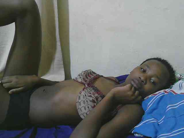 queen-slender webcam