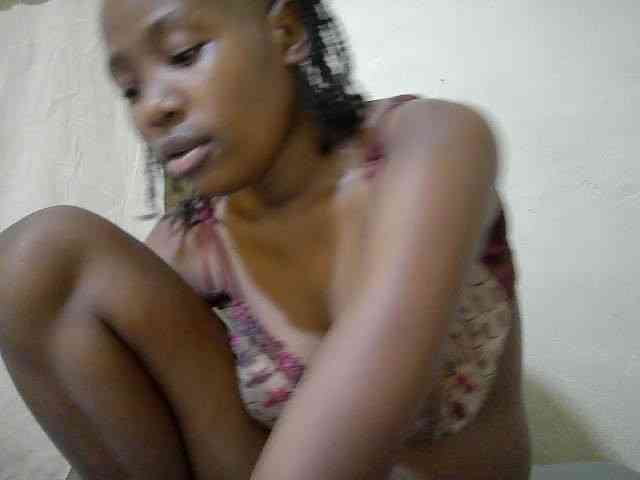 queen-slender webcam