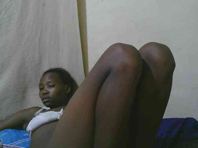 queen-slender webcam