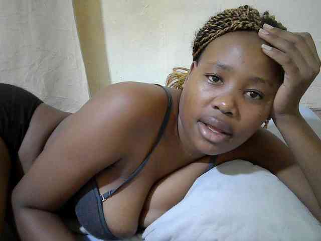 queen-slender webcam