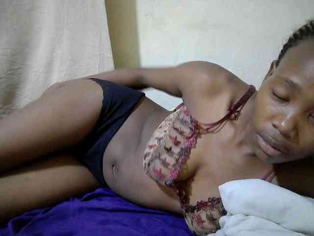 queen-slender webcam