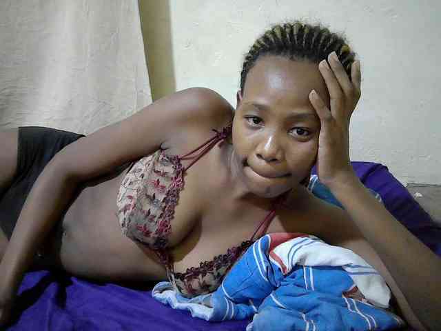 queen-slender webcam