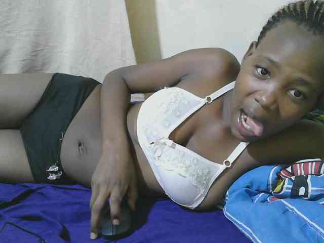 queen-slender webcam