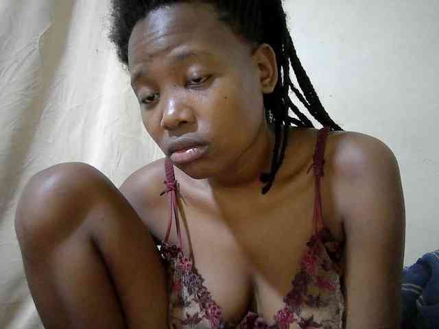 queen-slender webcam