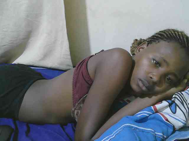 queen-slender webcam