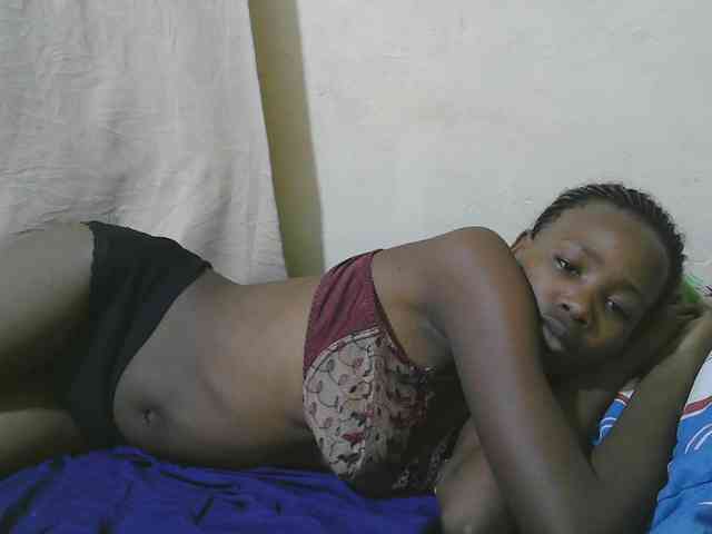 queen-slender webcam