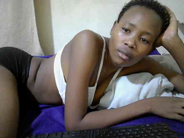 queen-slender webcam