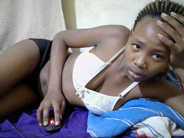 queen-slender webcam
