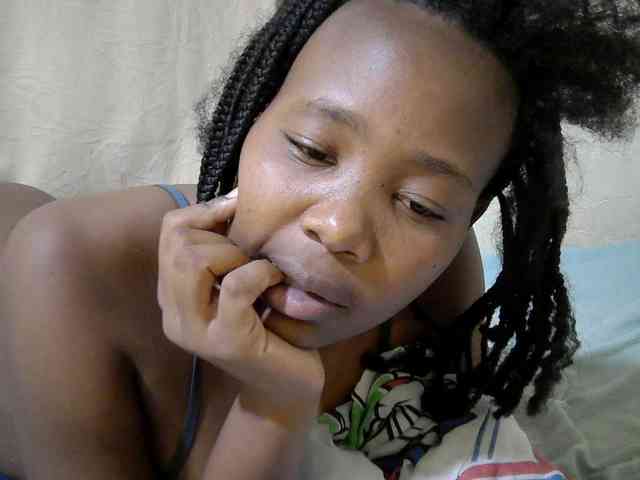 queen-slender webcam