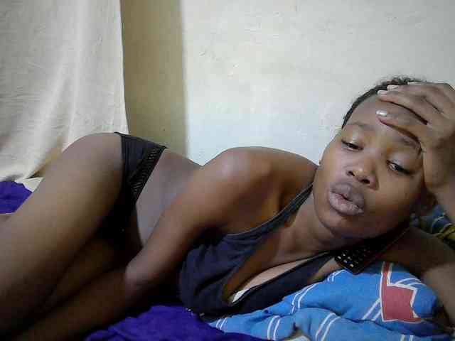 queen-slender webcam
