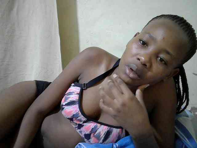 queen-slender webcam