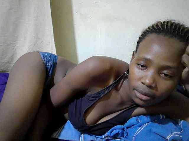 queen-slender webcam