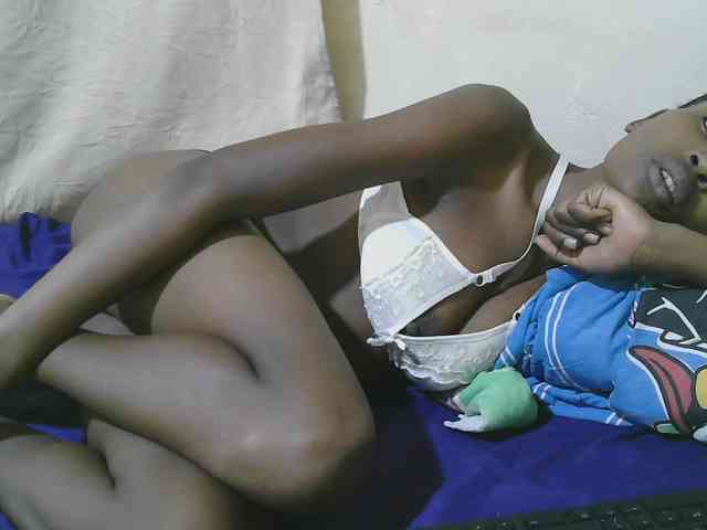 queen-slender webcam