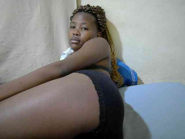 queen-slender webcam