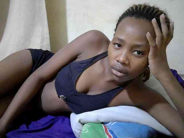 queen-slender webcam
