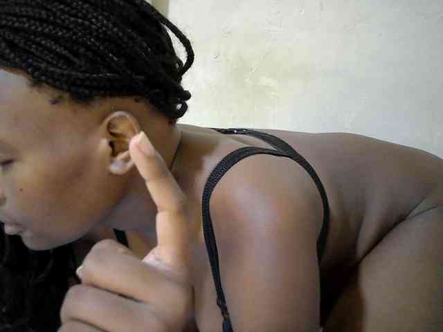 queen-slender webcam