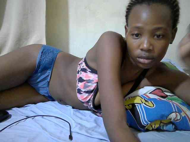 queen-slender webcam