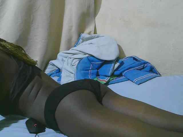 queen-slender webcam