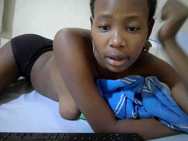 queen-slender webcam