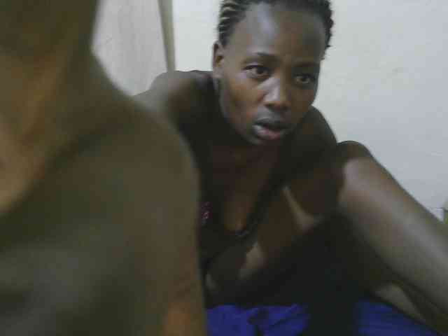 queen-slender webcam