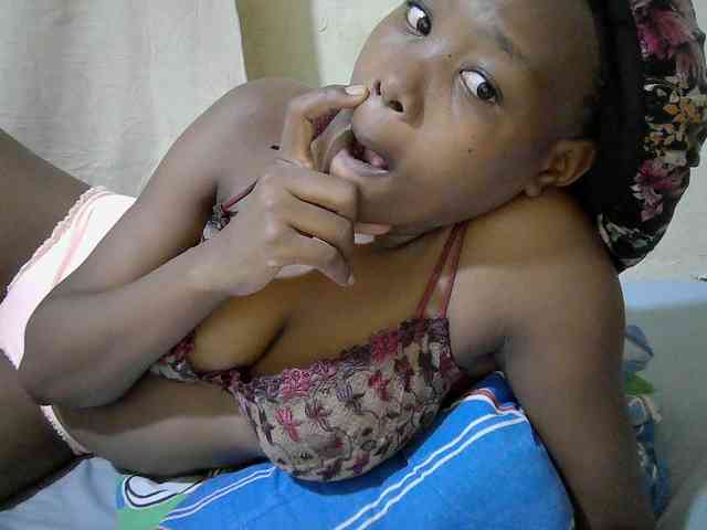 queen-slender webcam