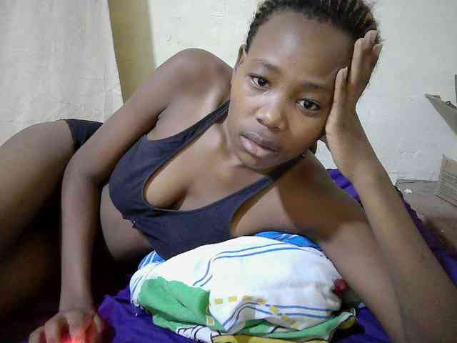 queen-slender webcam