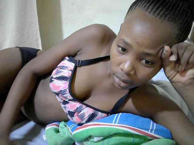 queen-slender webcam