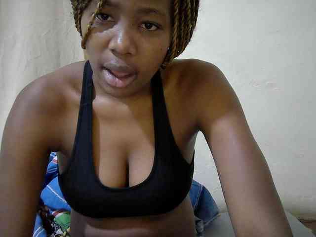 queen-slender webcam