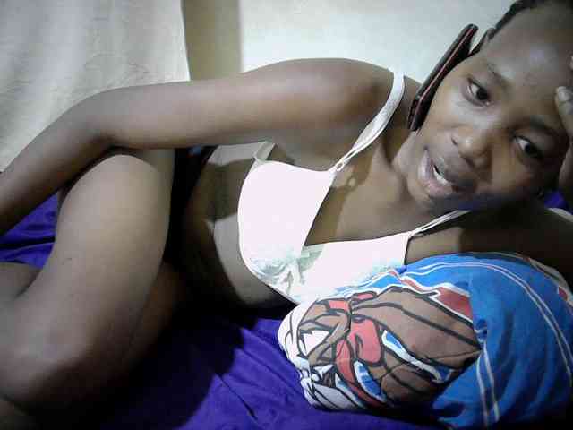 queen-slender webcam