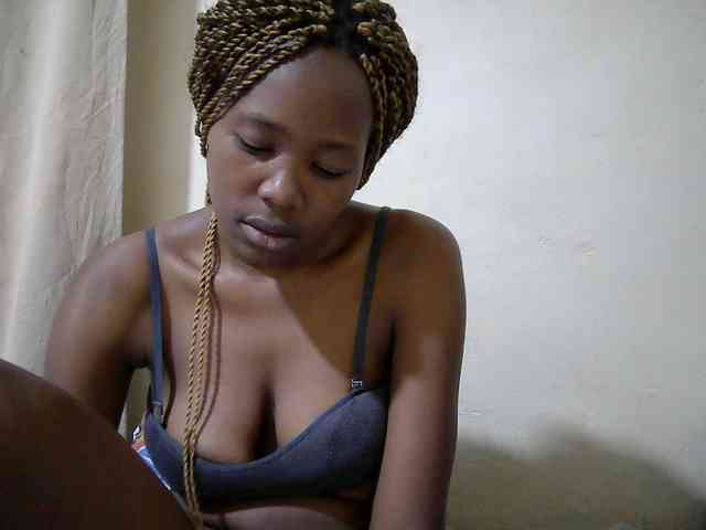 queen-slender webcam