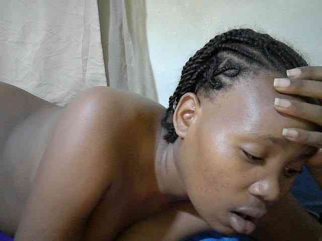queen-slender webcam