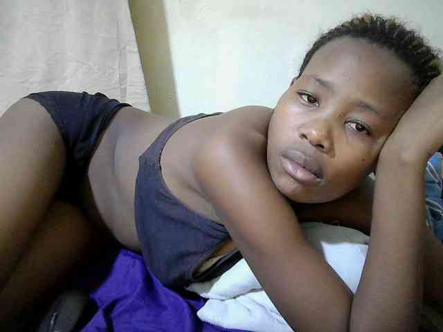 queen-slender webcam