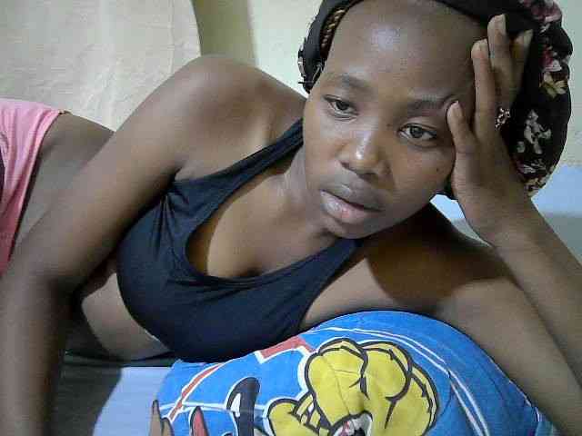 queen-slender webcam