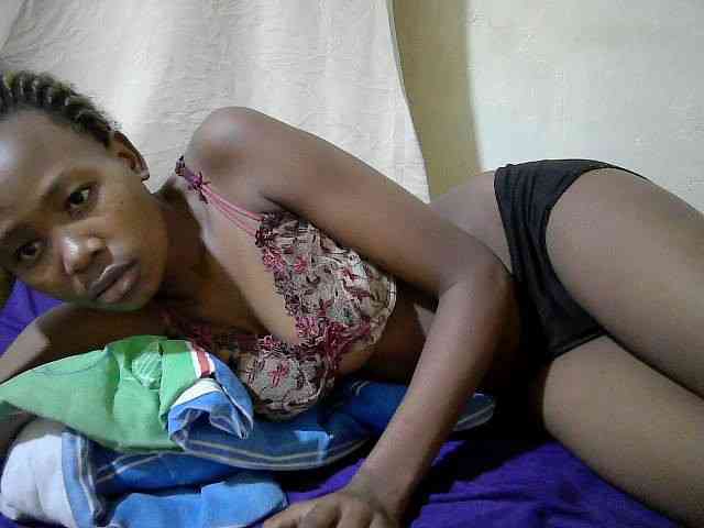 queen-slender webcam