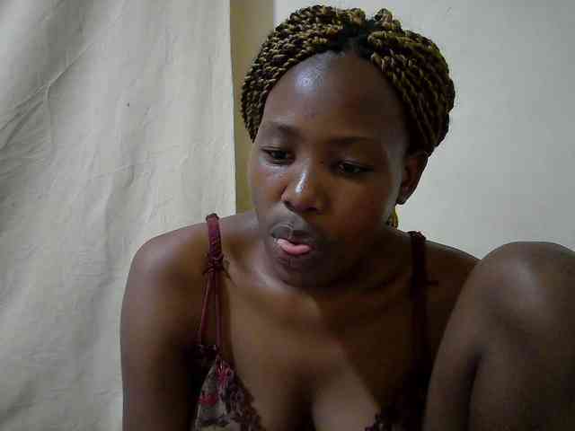 queen-slender webcam