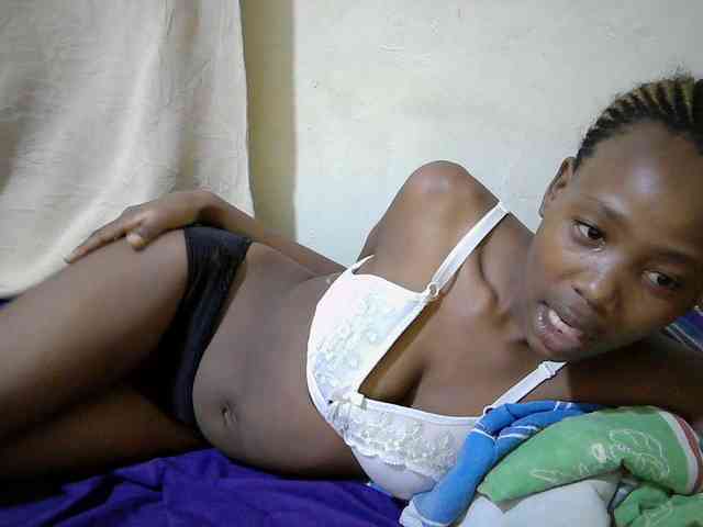 queen-slender webcam