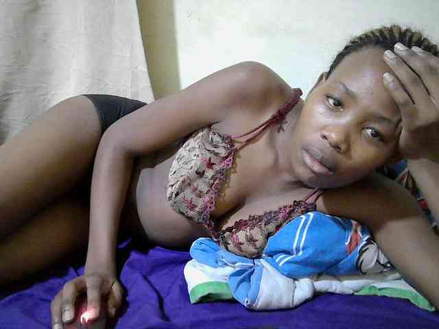 queen-slender webcam