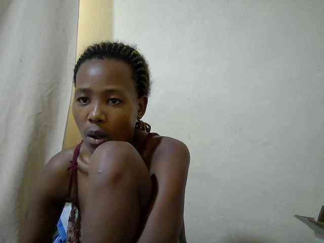 queen-slender webcam