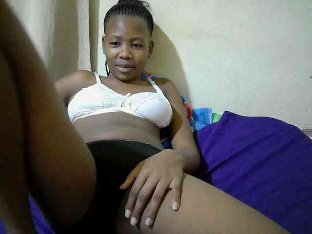 queen-slender webcam