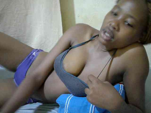 queen-slender webcam