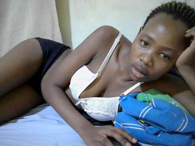 queen-slender webcam