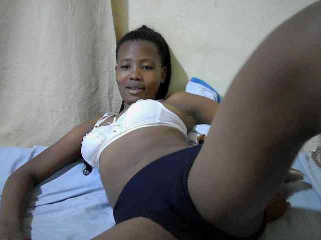 queen-slender webcam