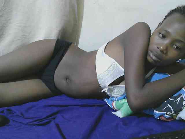 queen-slender webcam