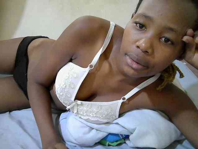 queen-slender webcam