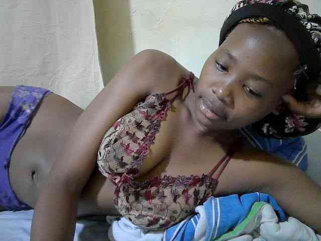 queen-slender webcam