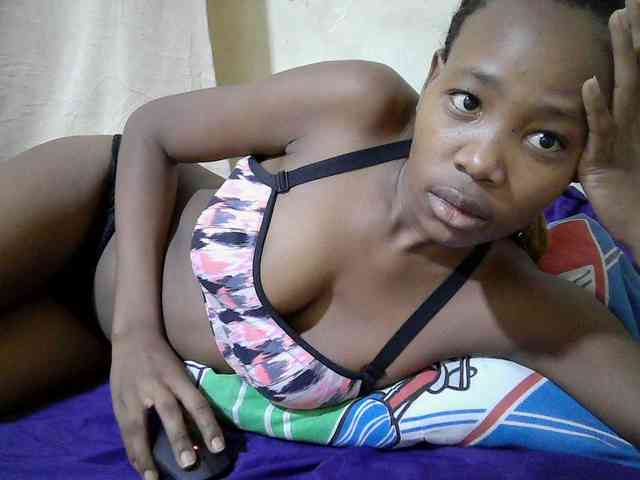 queen-slender webcam