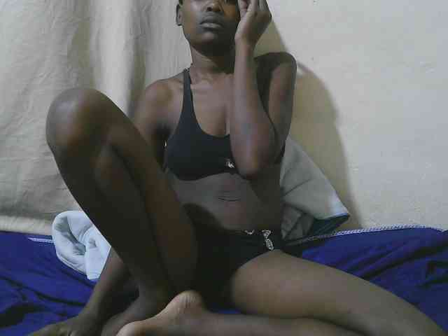 queen-slender webcam