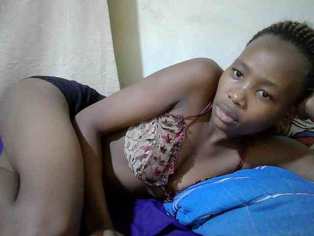 queen-slender webcam