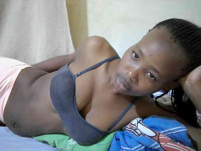 queen-slender webcam