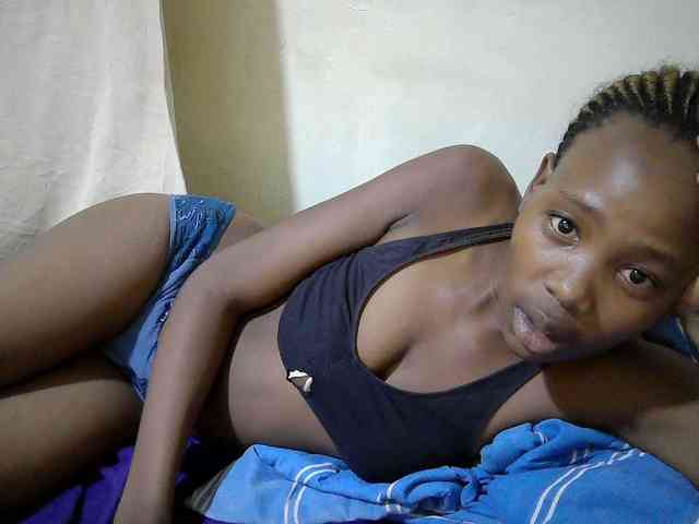 queen-slender webcam